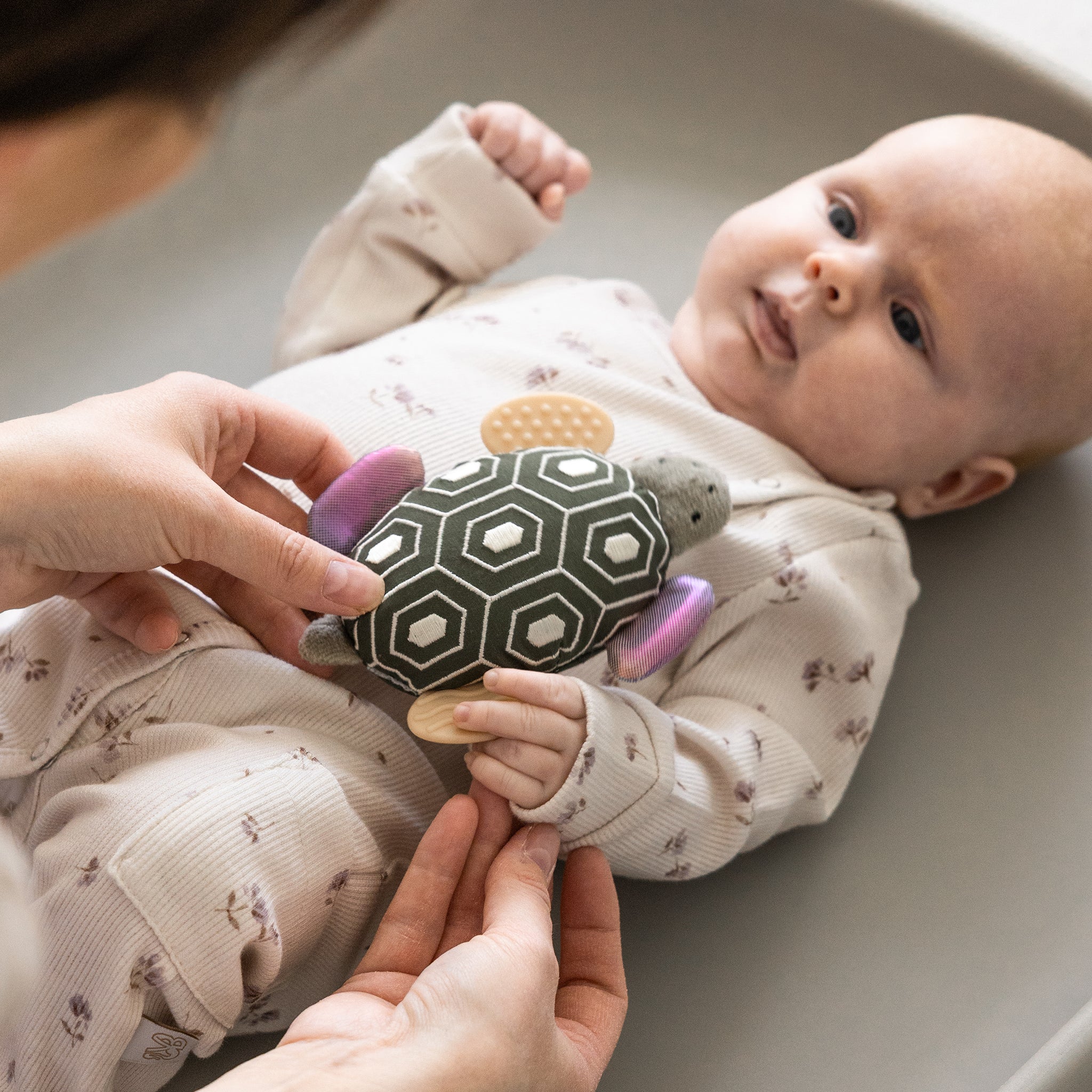 Aktivitetsrangle med spejl, Skildpadden Turbo - Sebra Play - Grøn - Image 5