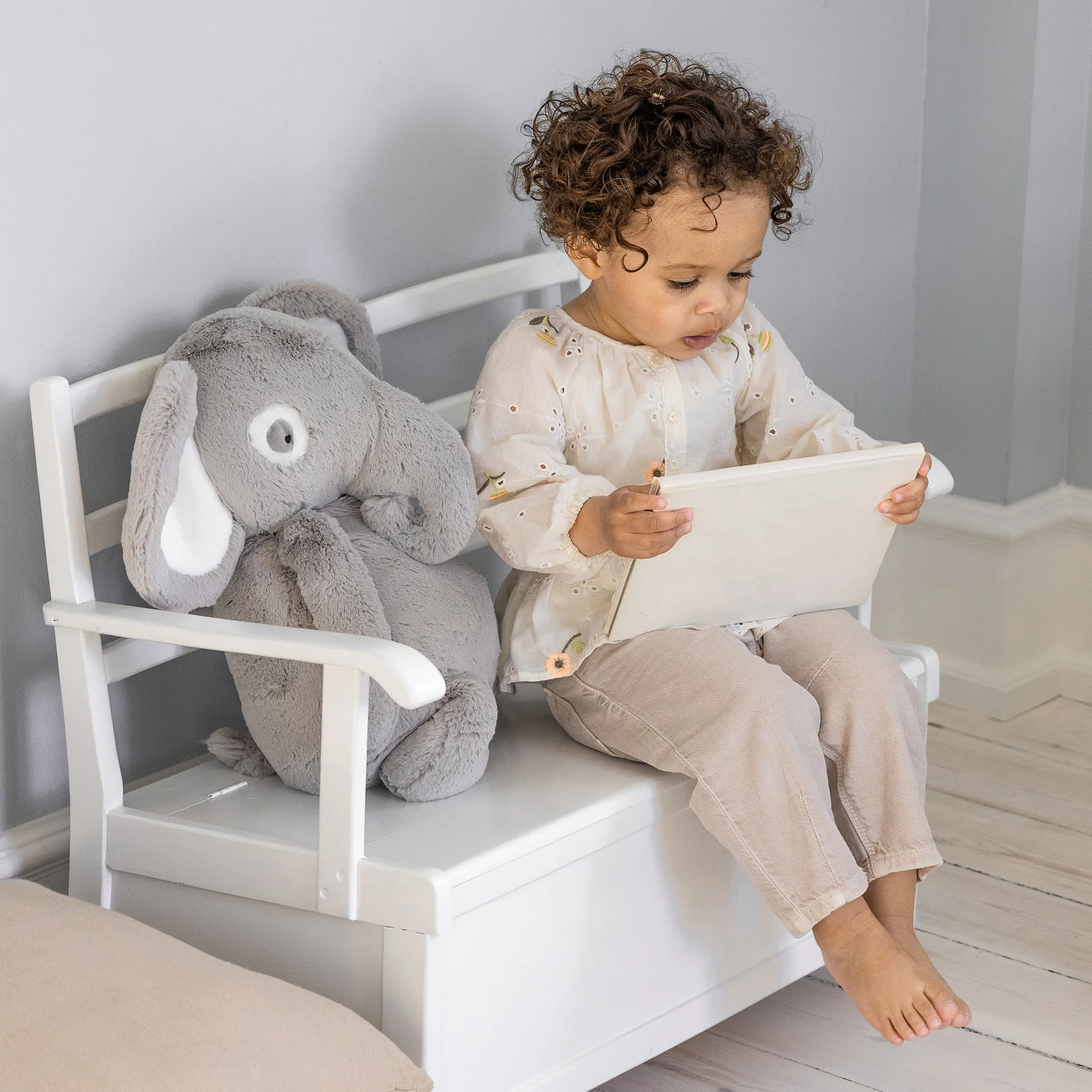 Bamse, Elefanten Finley 38 cm - Sebra Play - Grey - Image 4