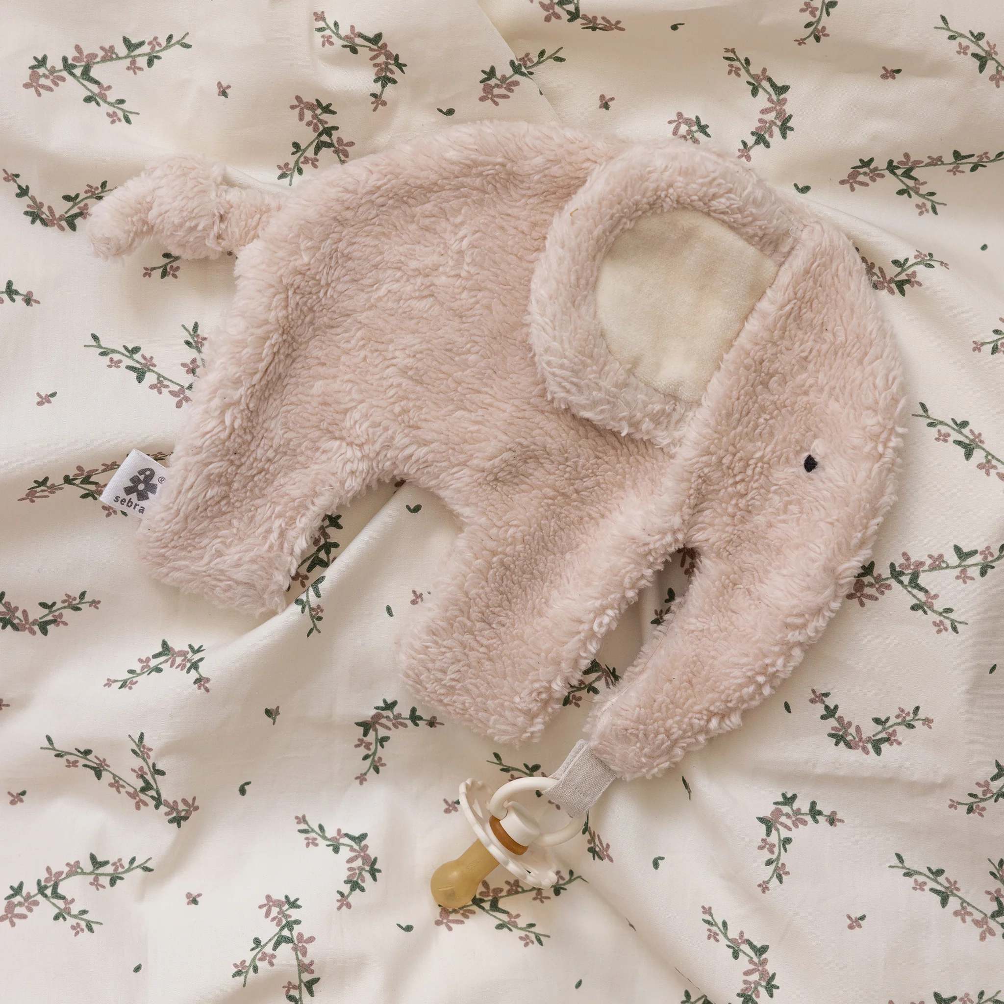 Nusseklud/sutteholder, Fanto - Sebra Play - Birchbark rose - Image 3
