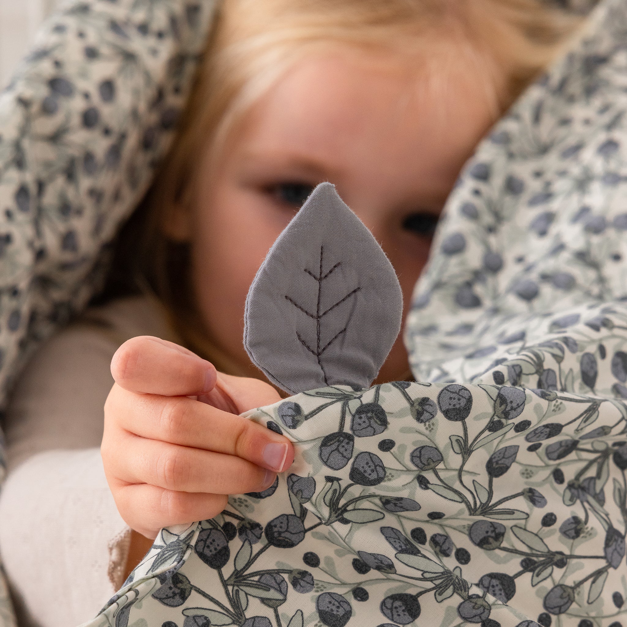 Percale Junior Sengetøj (DK mål) - Sebra Sleep - Blue olive - Image 3