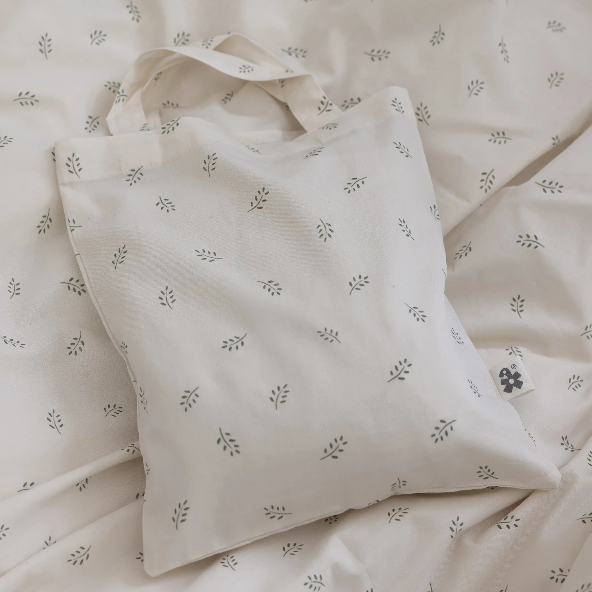 Percale Junior Sengetøj (DK mål) - Sebra Sleep - Sophora Leaves - Image 10