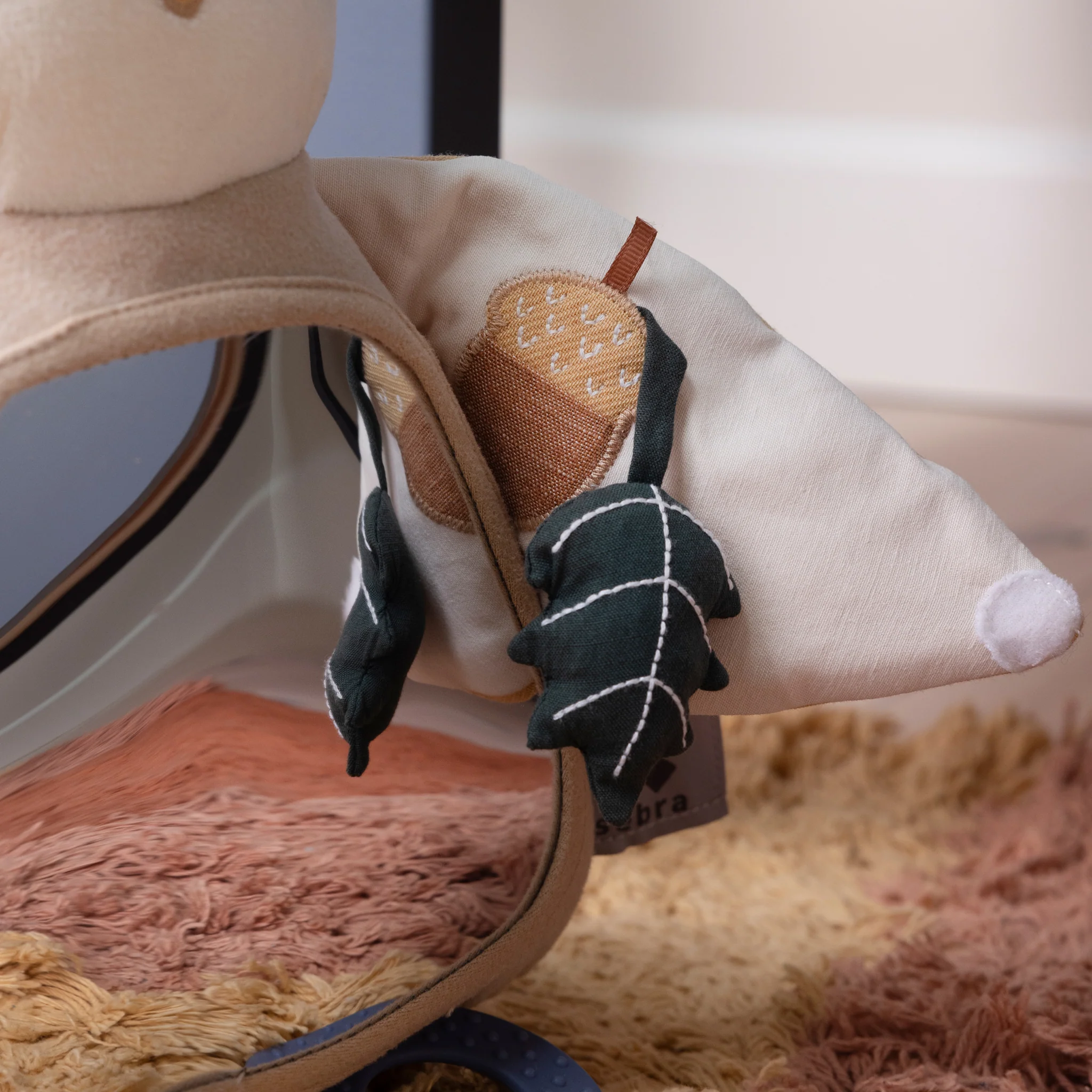 Uglen Blinky, Aktivitetslegetøj - Sebra Play - Maple beige - Image 5