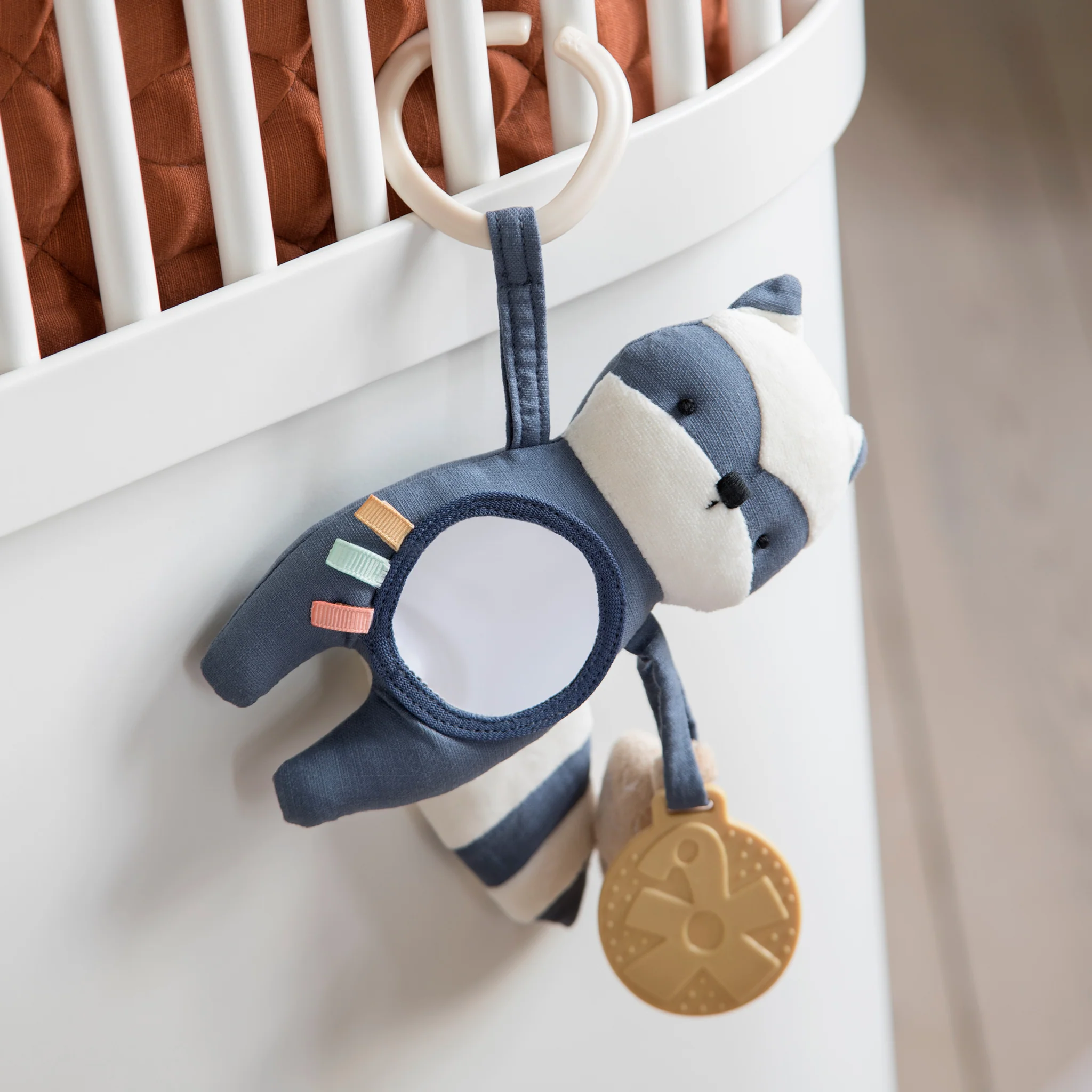 Vaskebjørnen Rebel, Aktivitetslegetøj - Sebra Play - Blå - Image 3